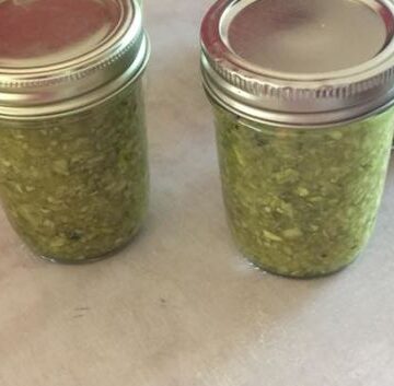 jars of sweet pickle relish